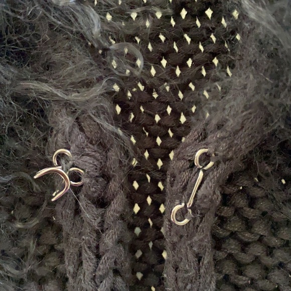 BELLDINI Chunky Knit Goat Fur Cardigan - Picture 12 of 15